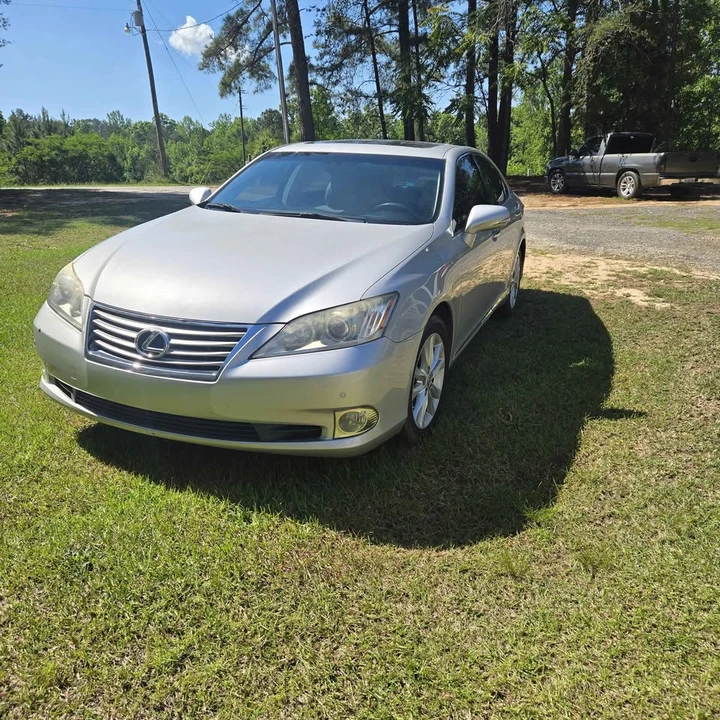 2012 Lexus ES 5th Gen - Image 8 of 10