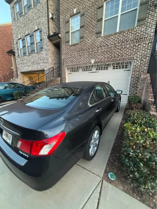 2012 Lexus ES 5th Gen - Image 10 of 12