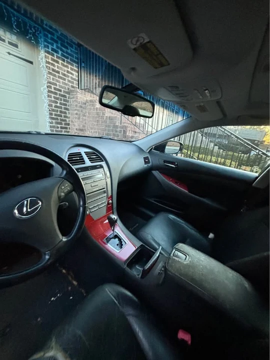 2012 Lexus ES 5th Gen - Image 6 of 12