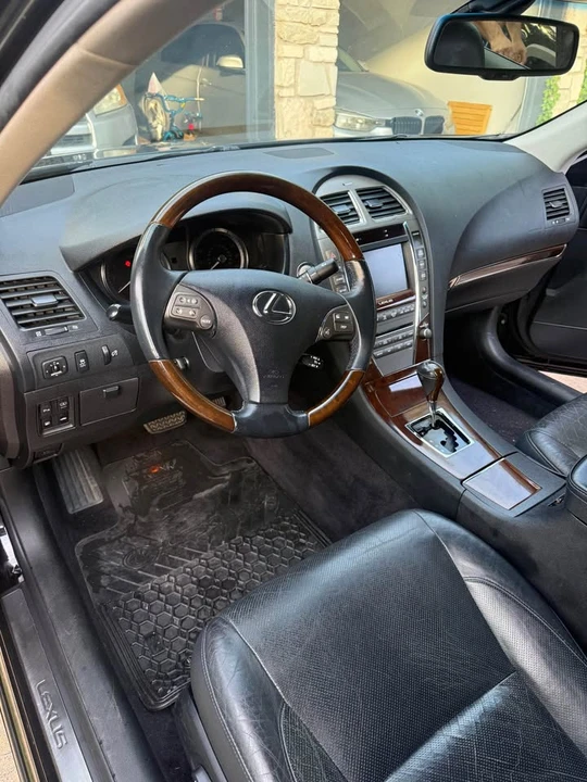 2012 Lexus ES 5th Gen - Image 7 of 12