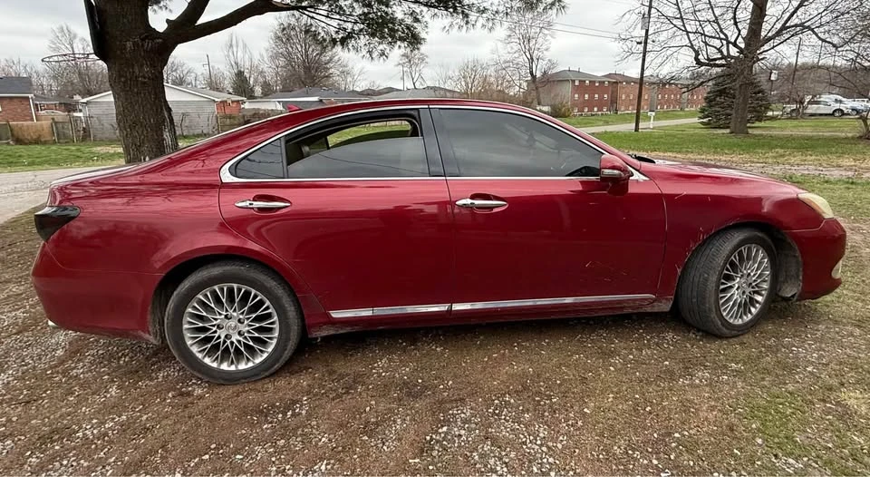 2012 Lexus ES 5th Gen - Image 7 of 13