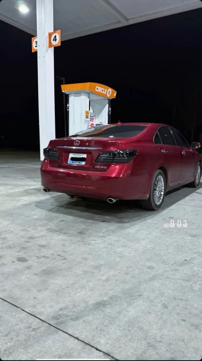 2012 Lexus ES 5th Gen - Image 9 of 13