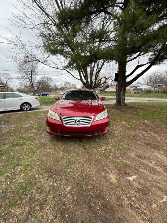 2012 Lexus ES 5th Gen - Image 5 of 13