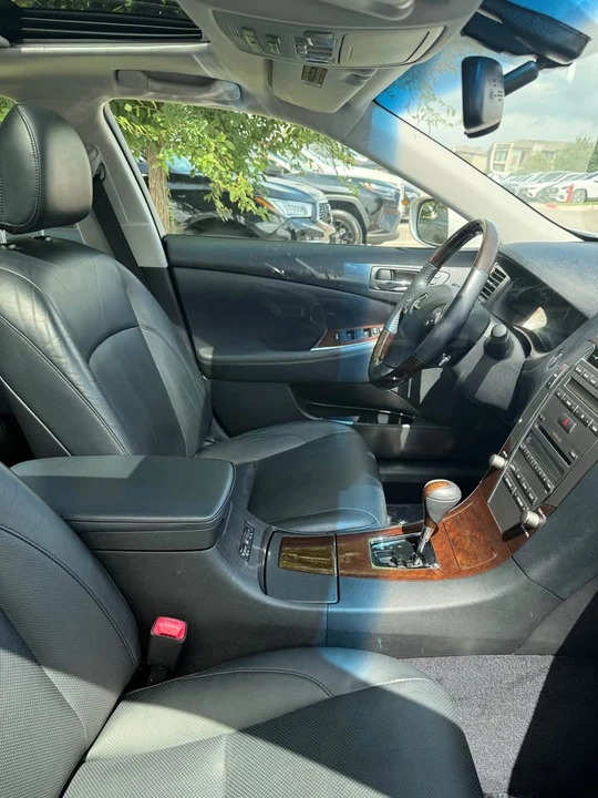 2012 Lexus ES 5th Gen - Image 7 of 9