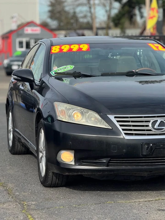 2012 Lexus ES 5th Gen - Image 3 of 18