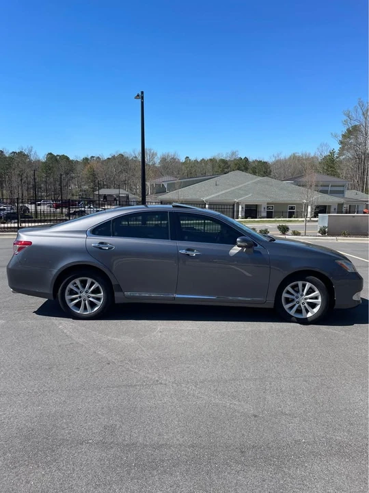 2012 Lexus ES 5th Gen - Image 4 of 20