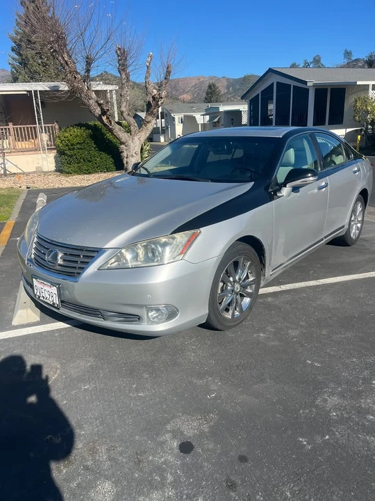 2012 Lexus ES 5th Gen - Image 2 of 7