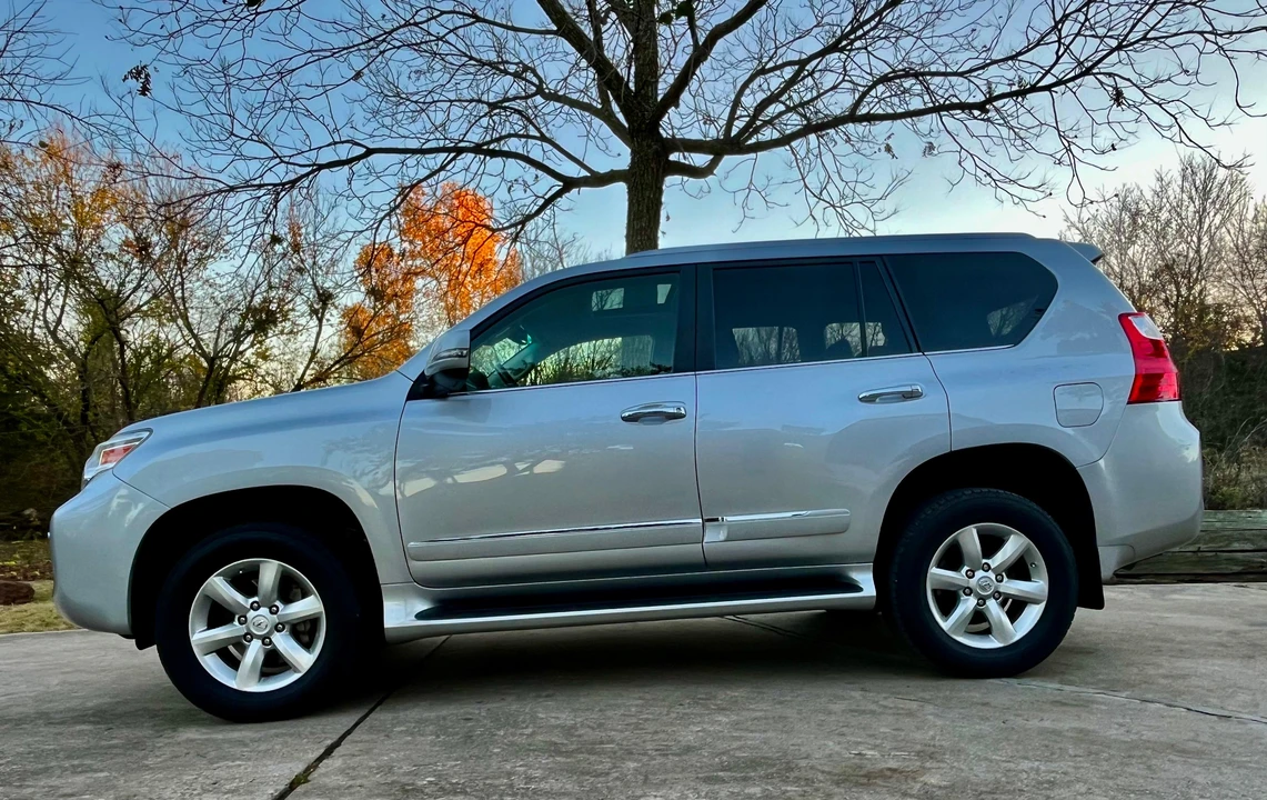 2012 Lexus GX 2nd Gen - Image 16 of 31