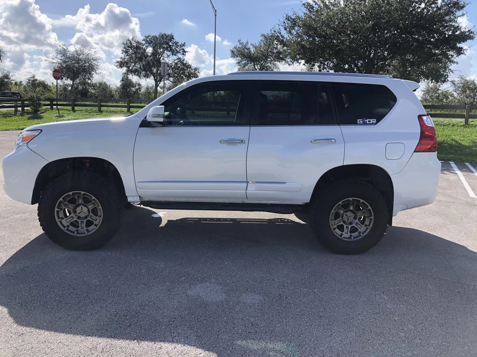 2012 Lexus GX 2nd Gen - Image 19 of 31