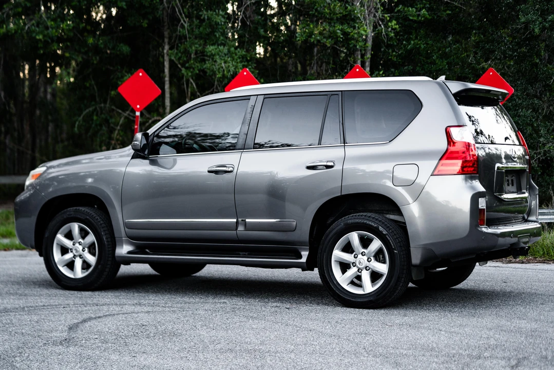 2012 Lexus GX 2nd Gen - Image 13 of 31