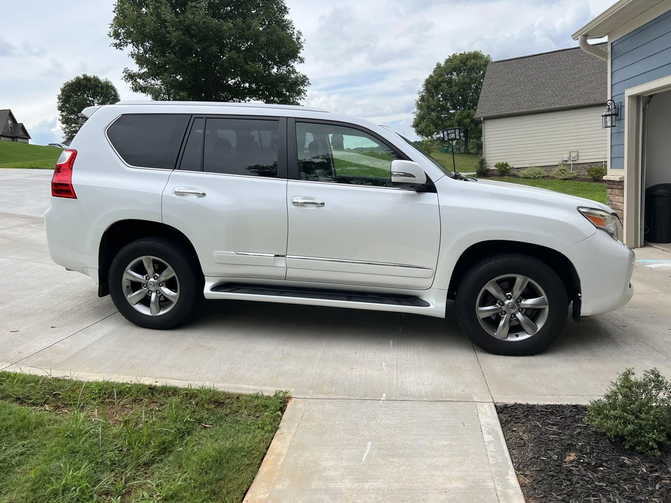 2012 Lexus GX 2nd Gen - Image 11 of 31