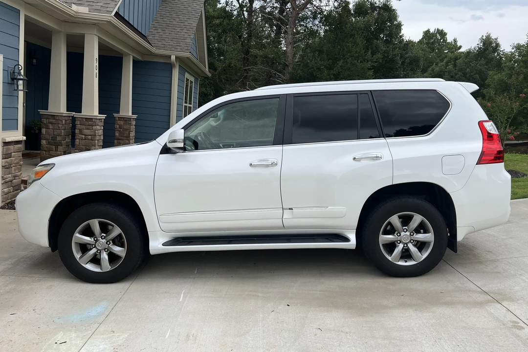 2012 Lexus GX 2nd Gen - Image 3 of 31