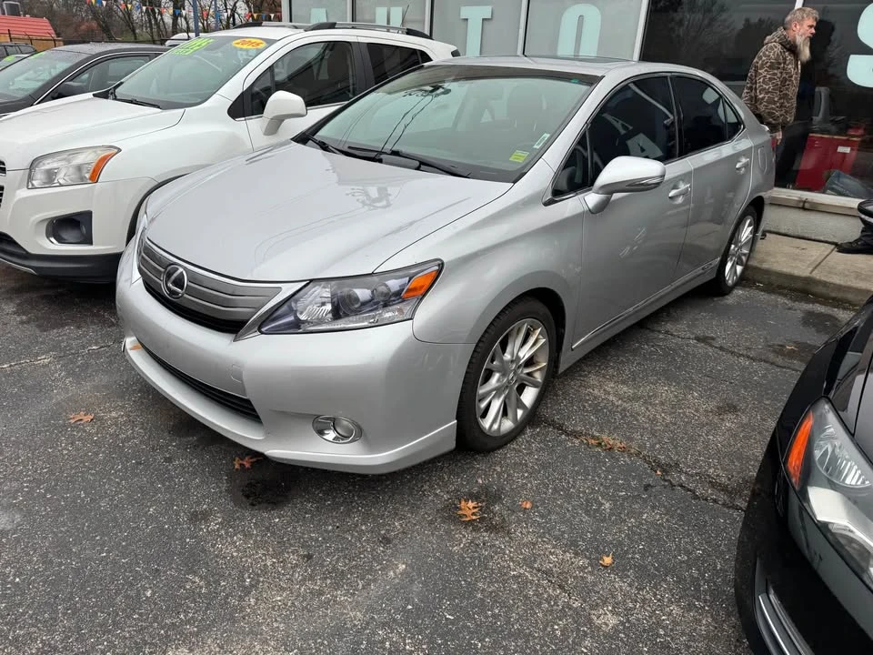 2012 Lexus HS - Image 2 of 7