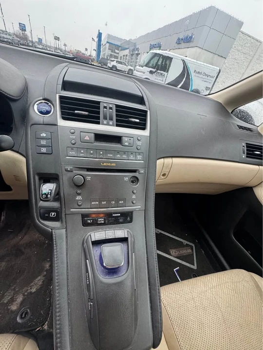 2012 Lexus HS - Image 11 of 12