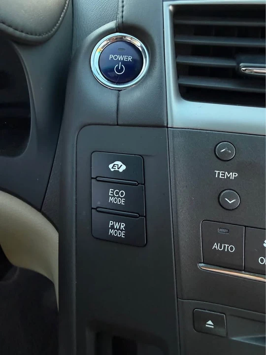 2012 Lexus HS - Image 14 of 20