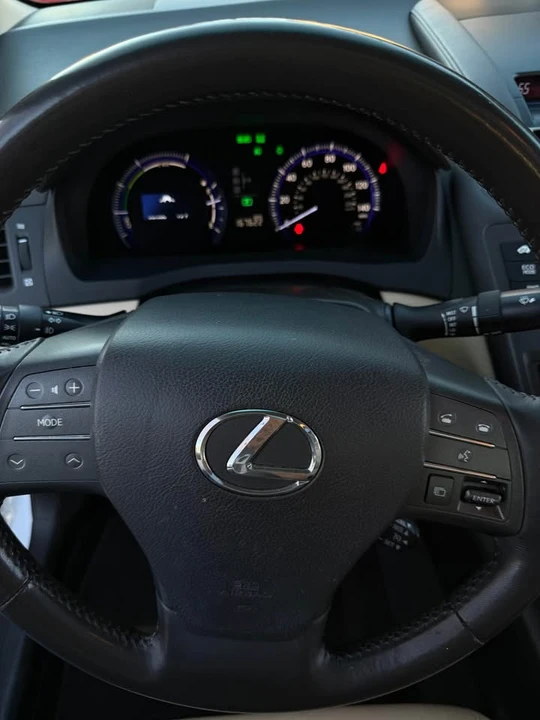 2012 Lexus HS - Image 10 of 20