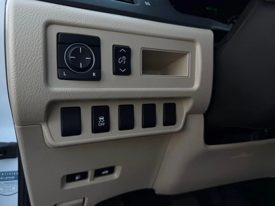 2012 Lexus HS - Image 15 of 20