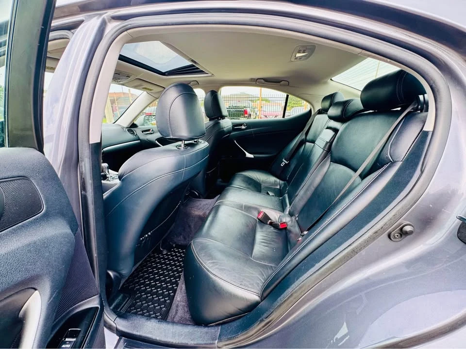 2012 Lexus IS 2nd Gen - Image 6 of 11