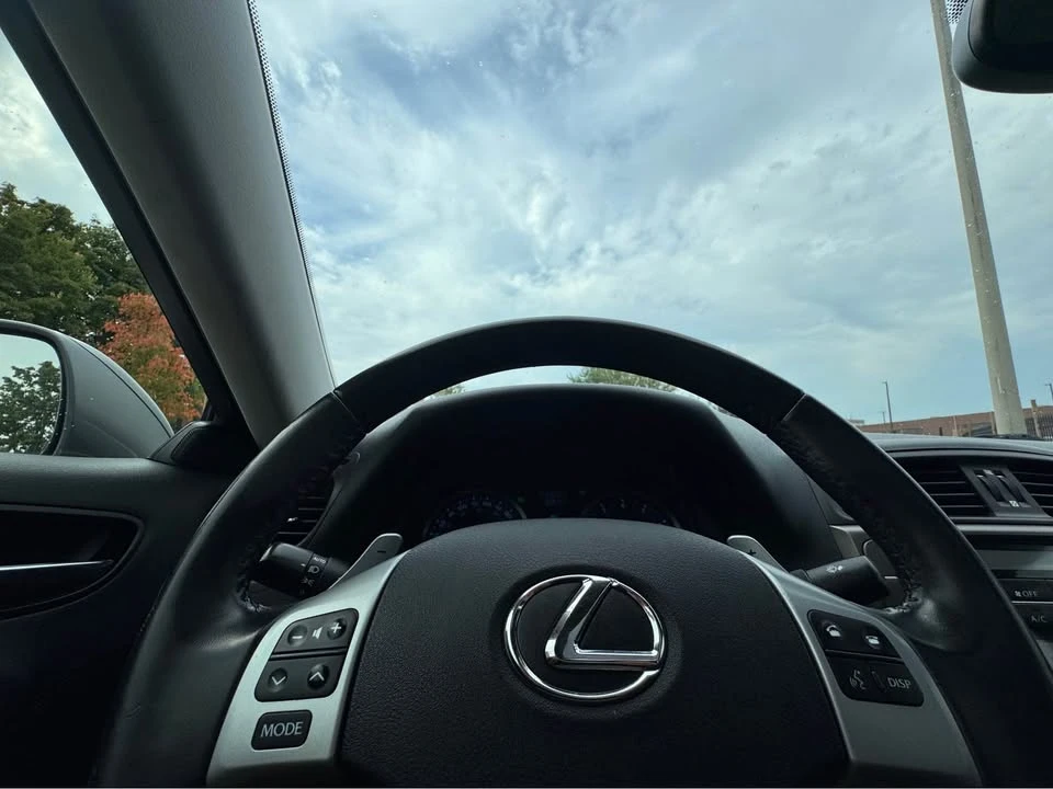 2012 Lexus IS 2nd Gen - Image 10 of 11