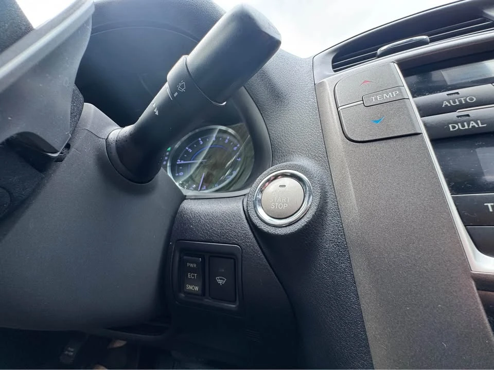 2012 Lexus IS 2nd Gen - Image 7 of 11