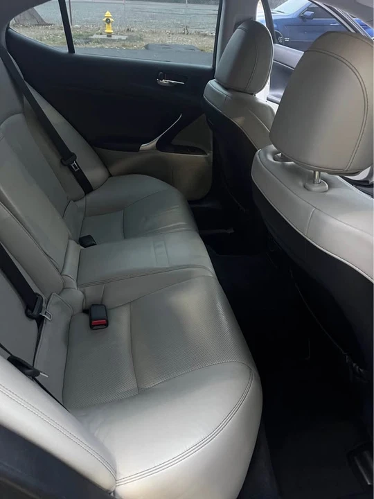 2012 Lexus IS 2nd Gen - Image 6 of 12