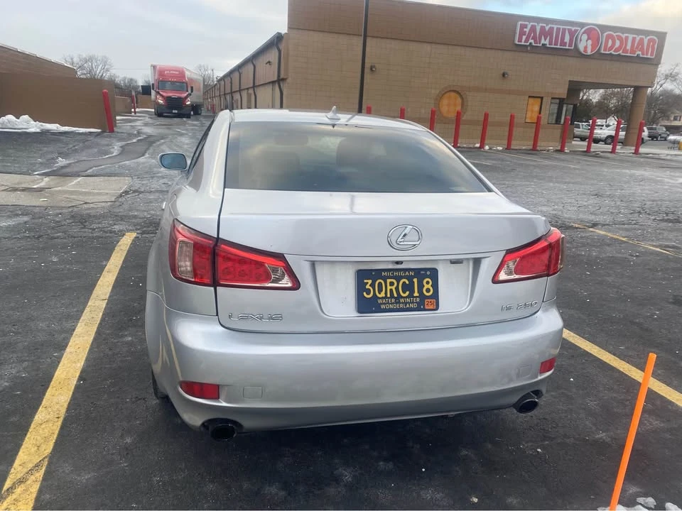 2012 Lexus IS 2nd Gen - Image 5 of 12