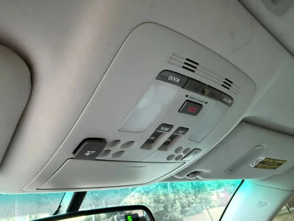 2012 Lexus IS 2nd Gen - Image 13 of 18