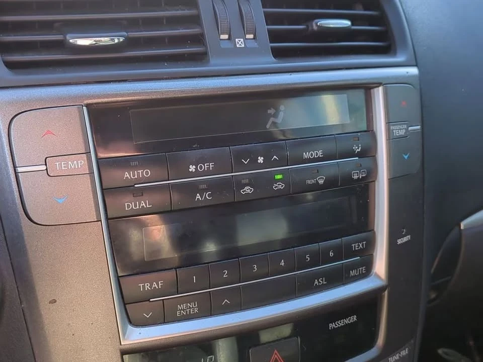 2012 Lexus IS 2nd Gen - Image 13 of 17