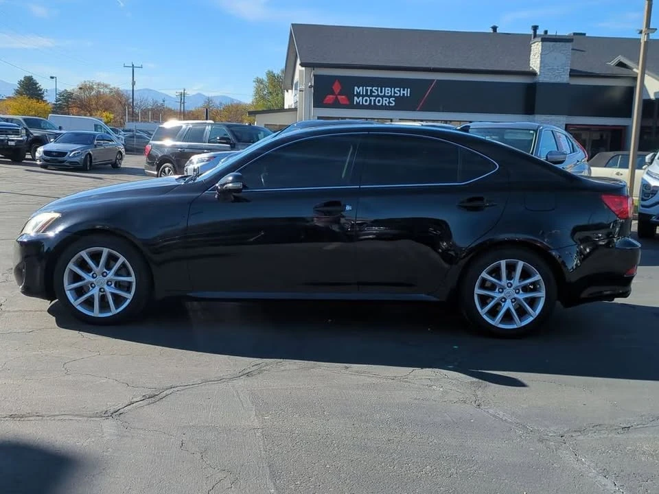 2012 Lexus IS 2nd Gen - Image 6 of 17