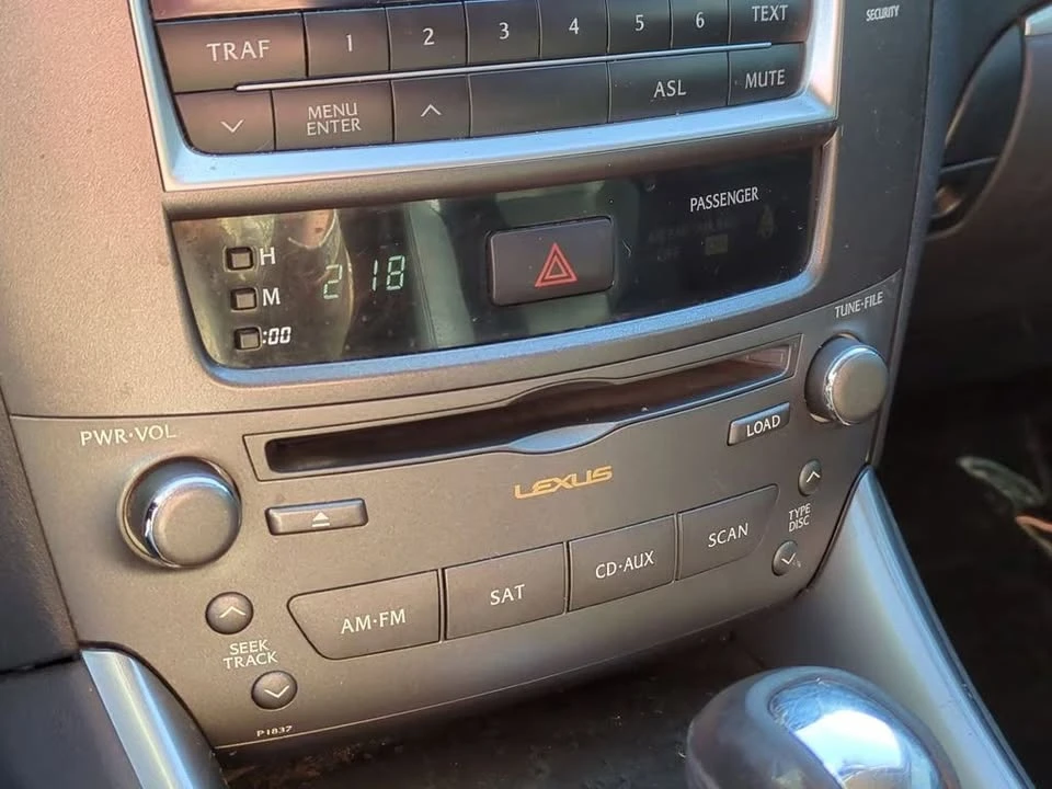 2012 Lexus IS 2nd Gen - Image 14 of 17