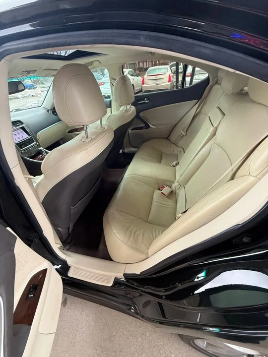 2012 Lexus IS 2nd Gen - Image 15 of 18