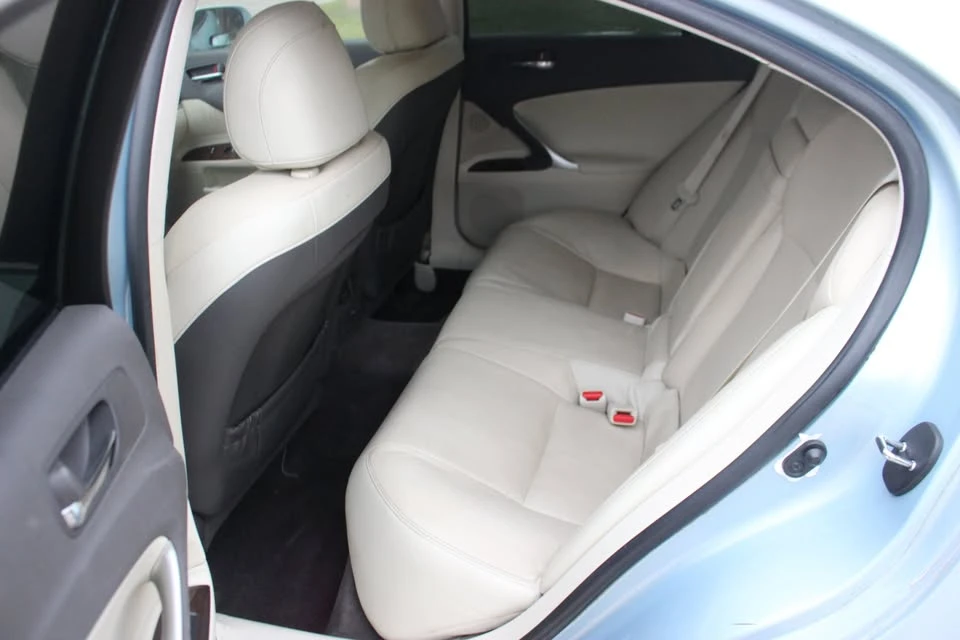 2012 Lexus IS 2nd Gen - Image 16 of 20