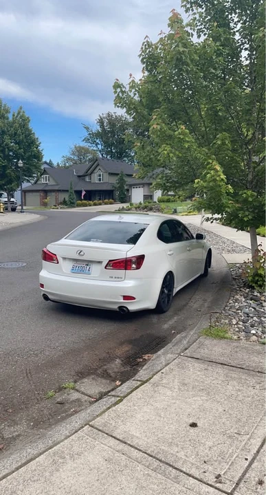 2012 Lexus IS 2nd Gen - Image 4 of 10