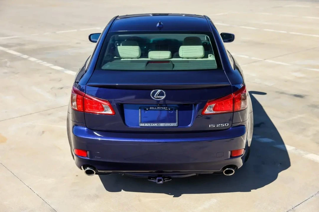 2012 Lexus IS 2nd Gen - Image 11 of 12