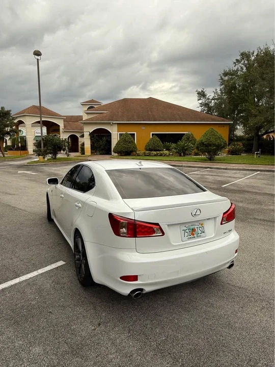 2012 Lexus IS 2nd Gen - Image 6 of 13