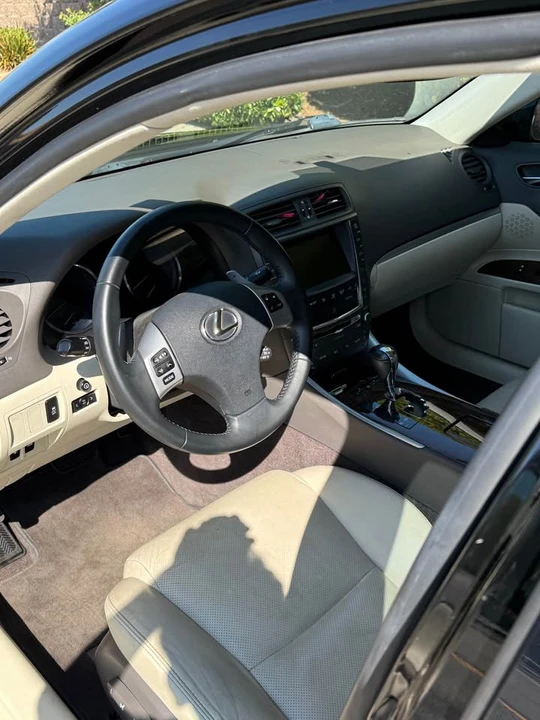 2012 Lexus IS 2nd Gen - Image 7 of 10