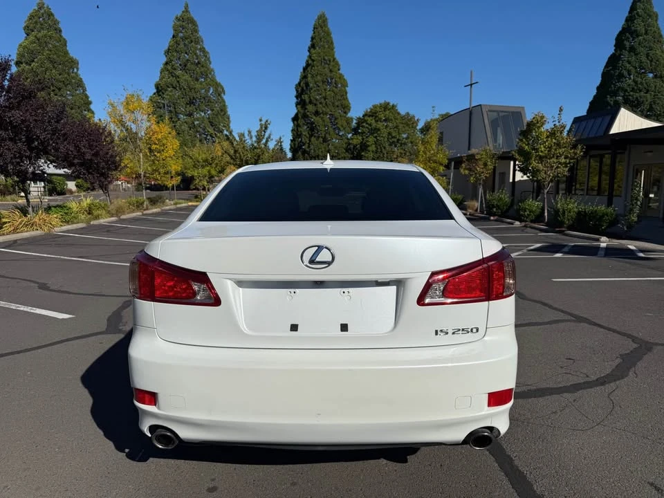 2012 Lexus IS 2nd Gen - Image 8 of 20
