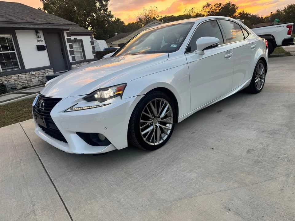 2012 Lexus IS 2nd Gen - Image 4 of 18