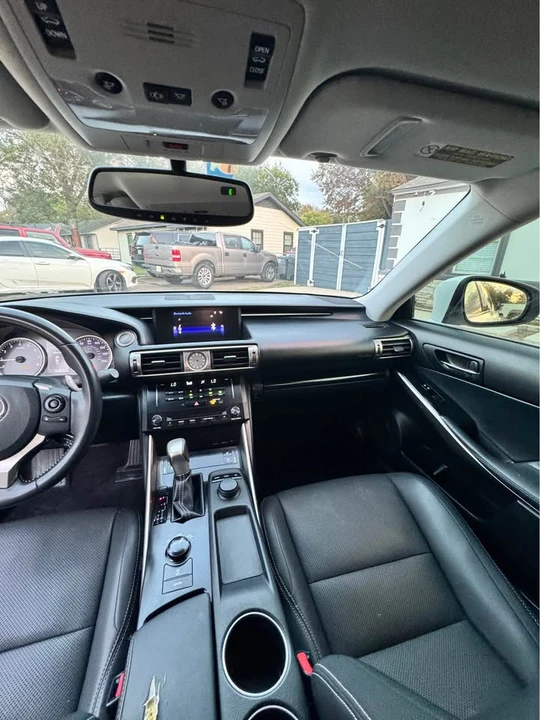 2012 Lexus IS 2nd Gen - Image 16 of 18