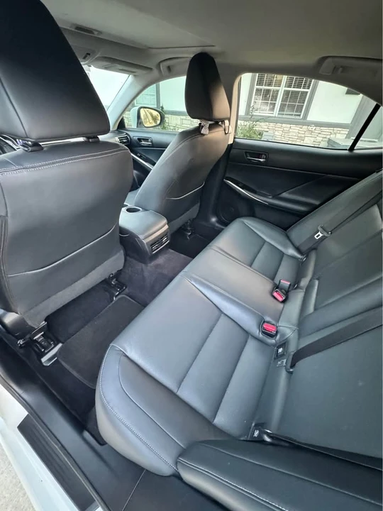 2012 Lexus IS 2nd Gen - Image 14 of 18