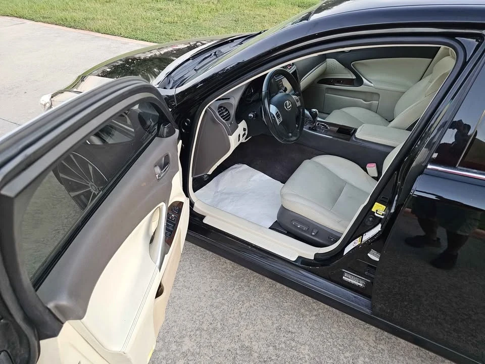 2012 Lexus IS 2nd Gen - Image 17 of 17