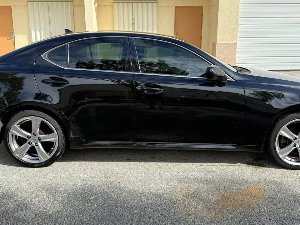 2012 Lexus IS 2nd Gen - Image 4 of 8
