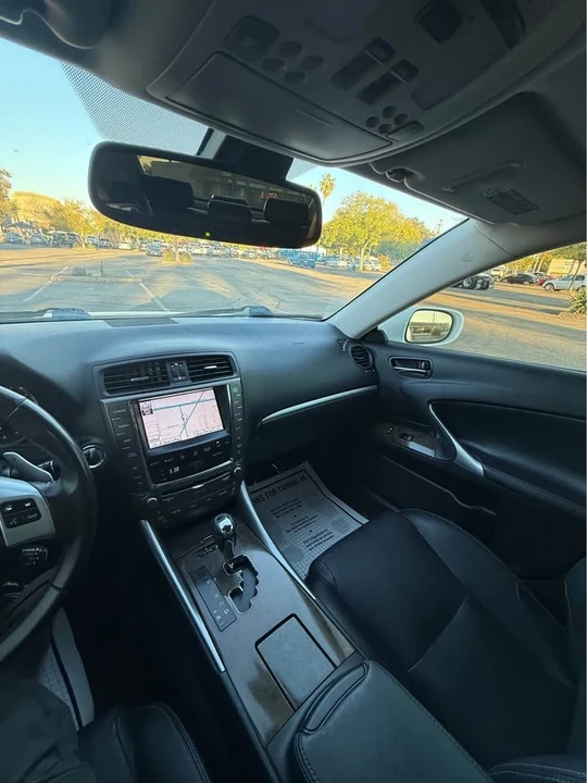 2012 Lexus IS 2nd Gen - Image 14 of 17