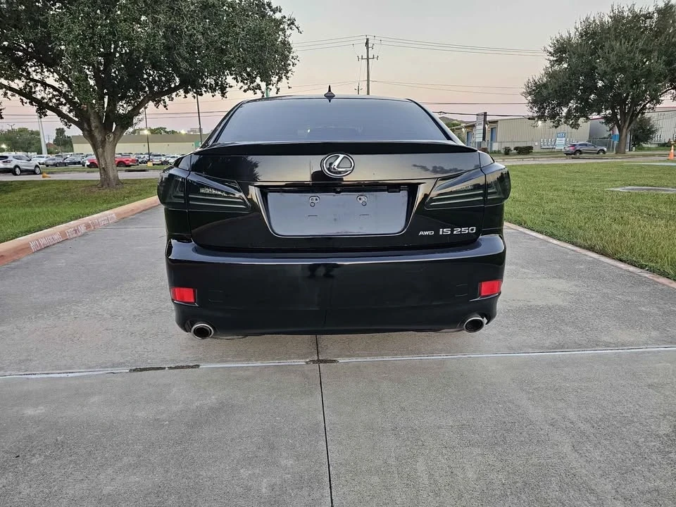 2012 Lexus IS 2nd Gen - Image 4 of 17