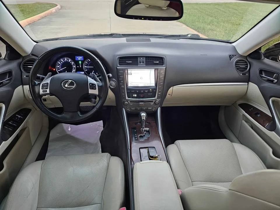 2012 Lexus IS 2nd Gen - Image 12 of 17
