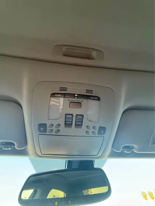 2012 Lexus IS 2nd Gen - Image 16 of 17