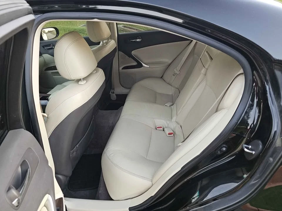 2012 Lexus IS 2nd Gen - Image 14 of 17