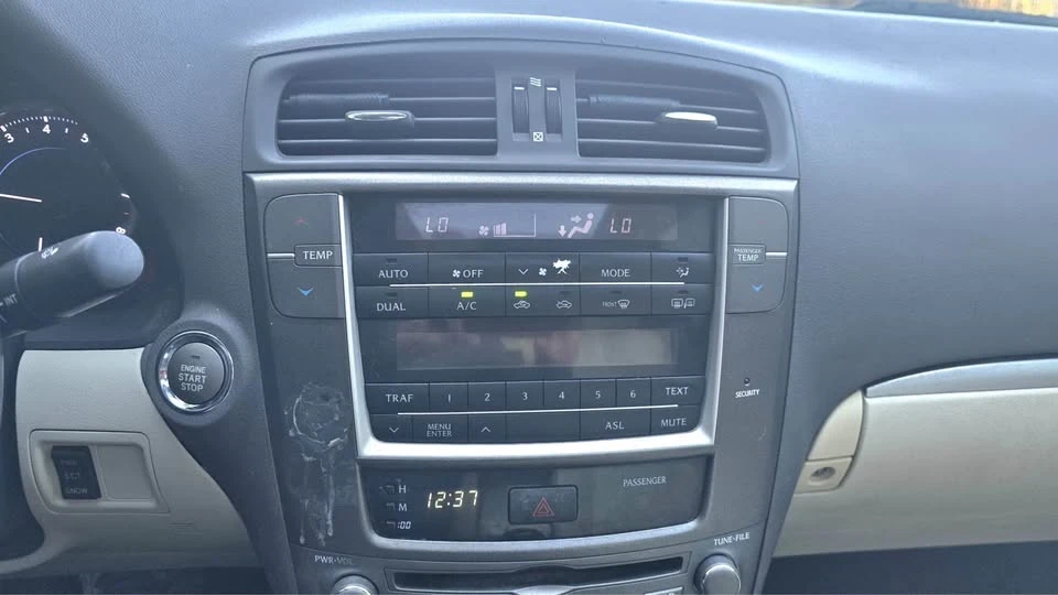 2012 Lexus IS 2nd Gen - Image 19 of 20