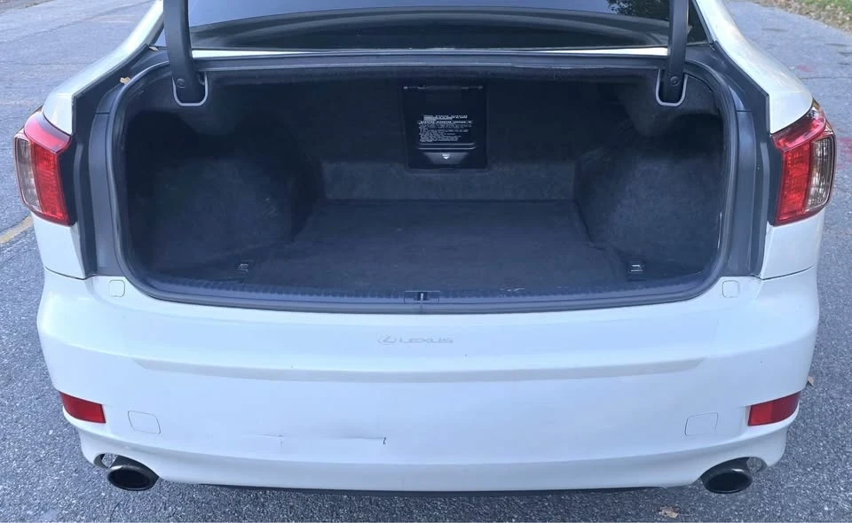 2012 Lexus IS 2nd Gen - Image 16 of 20