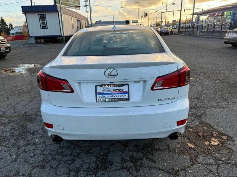 2012 Lexus IS 2nd Gen - Image 7 of 11